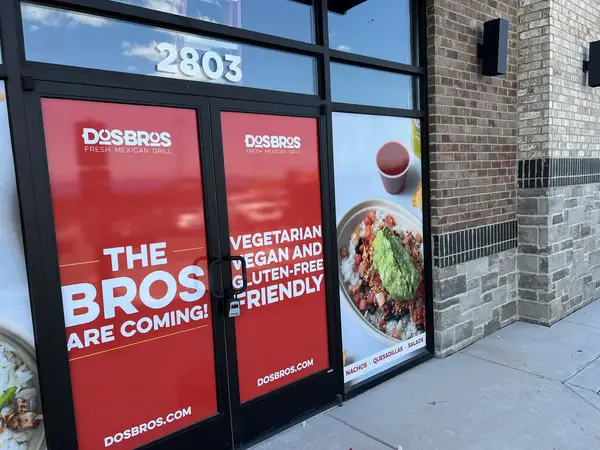 Interior signage, menu boards and wall graphics installed for Dos Bros Mexican Grill in Springfield, Tennessee (5 of 11)